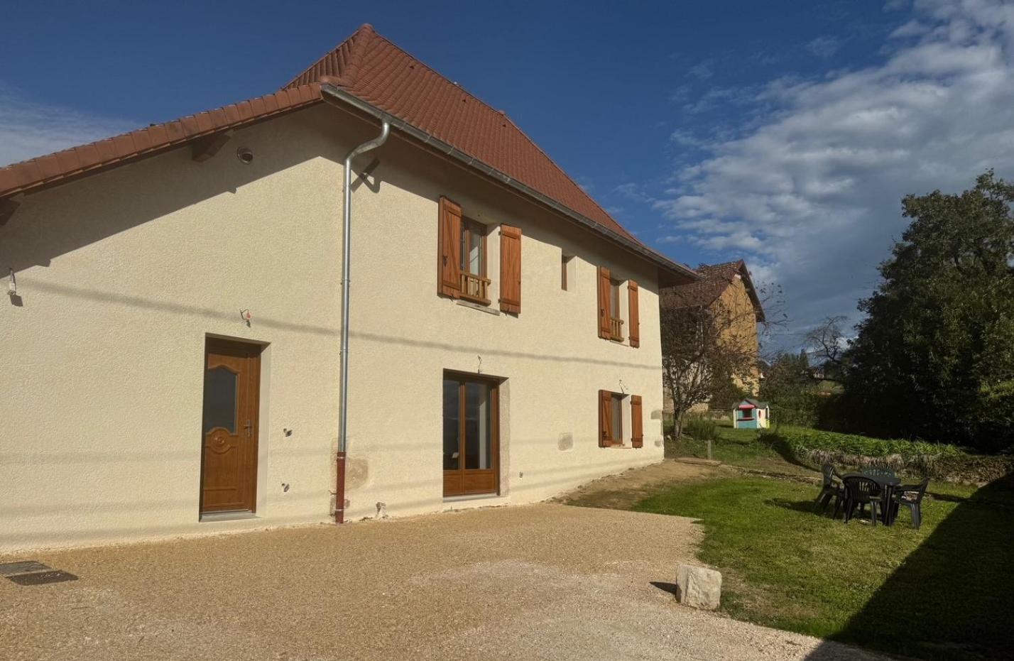 Maison Leonora Saint-Genix-sur-Guiers Экстерьер фото