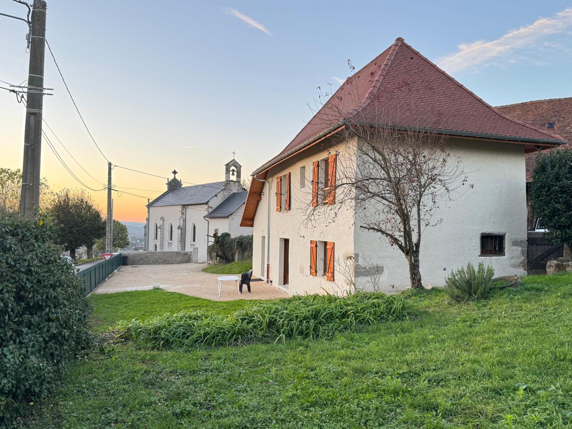 Maison Leonora Saint-Genix-sur-Guiers Экстерьер фото